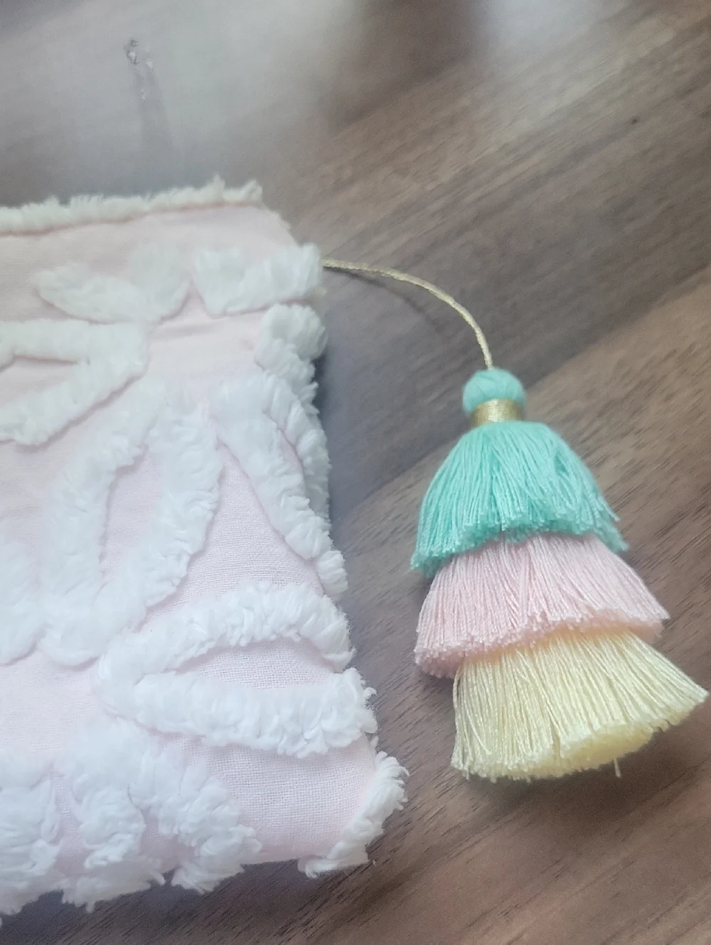Baggageand Co Essential Oil Pink Pouch With Tassel